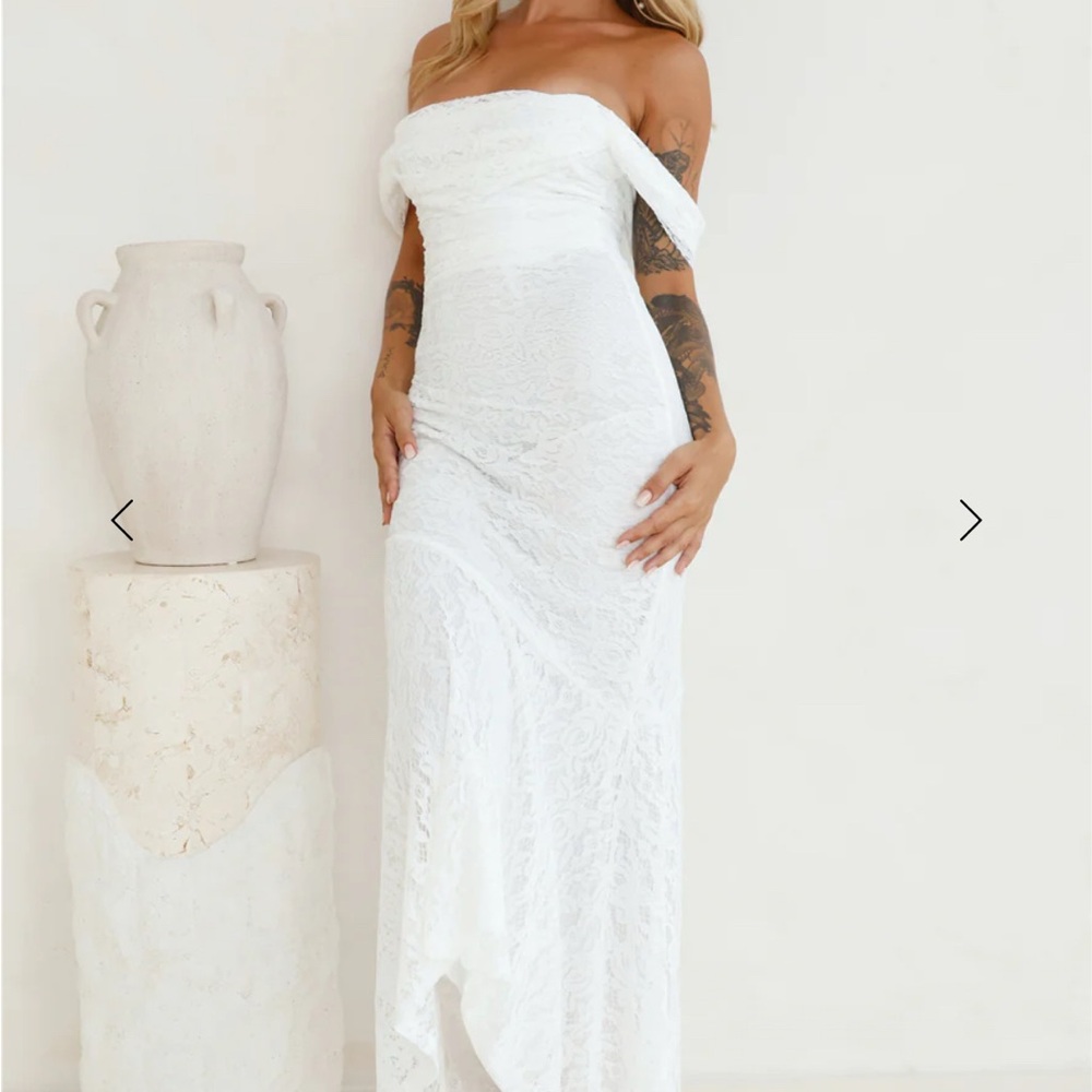 Hello Molly one to want off shoulder maxi dress